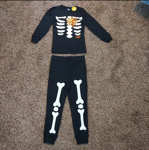 Boy's Glow in the Dark 2 pc Black PJ Pajama Set Skeleton Bone Spider Halloween - Picture 2 of 13